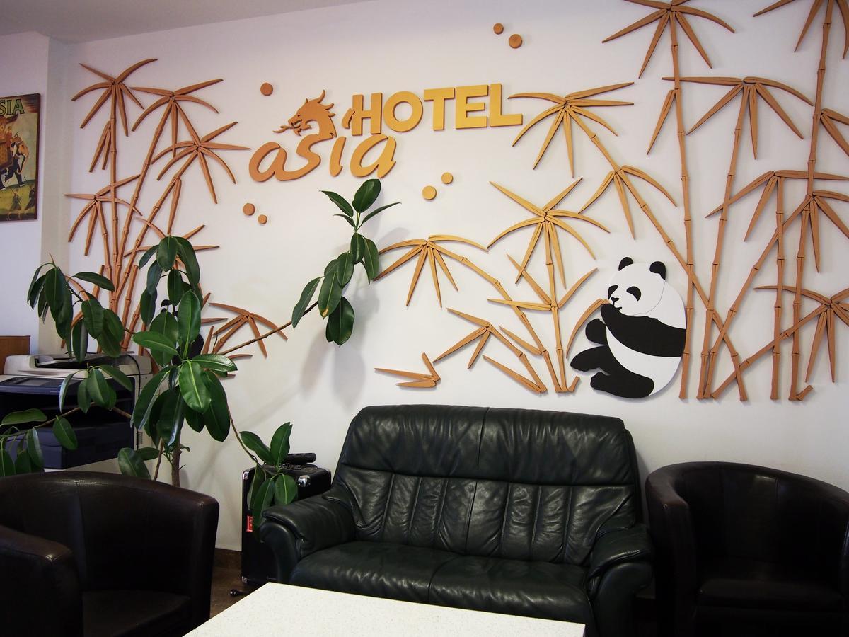Asia Hotel Târgu Jiu Exterior foto