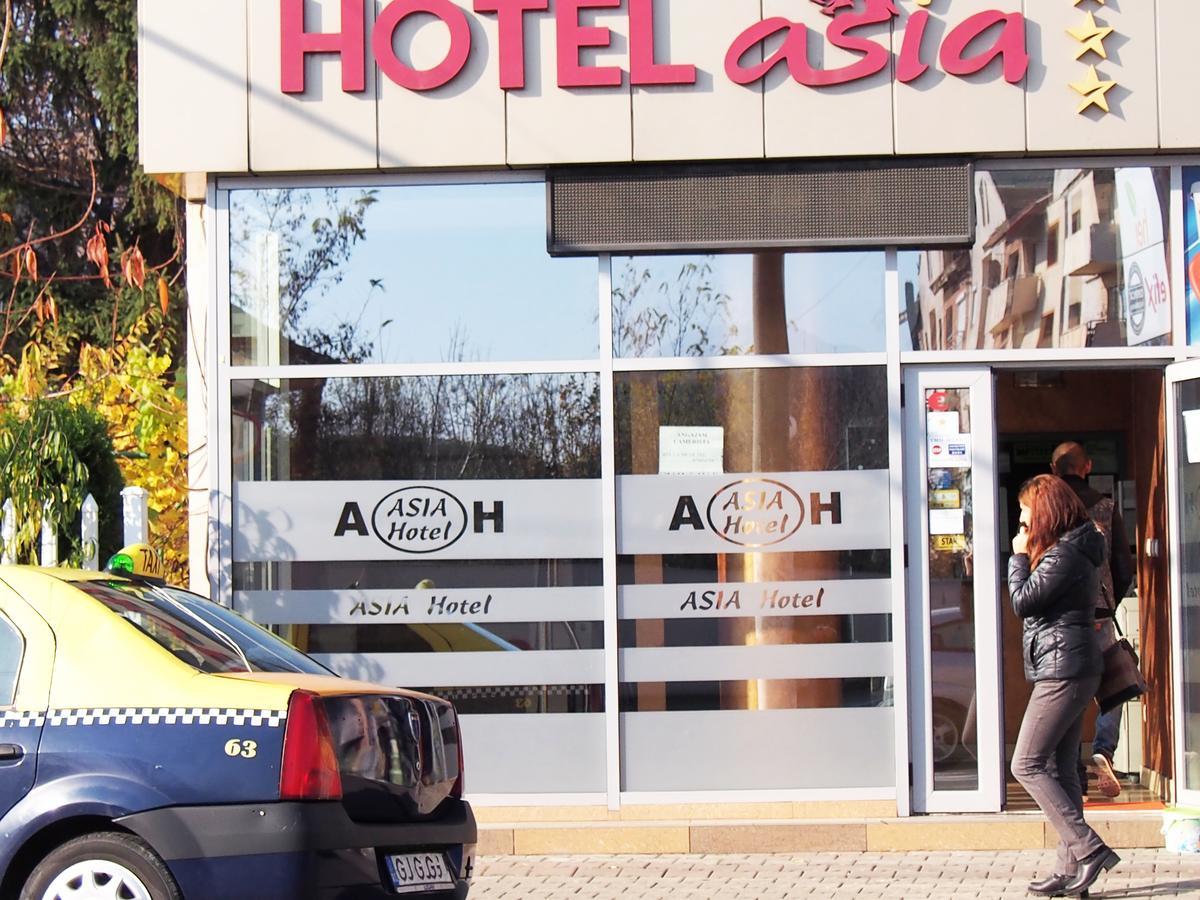 Asia Hotel Târgu Jiu Exterior foto